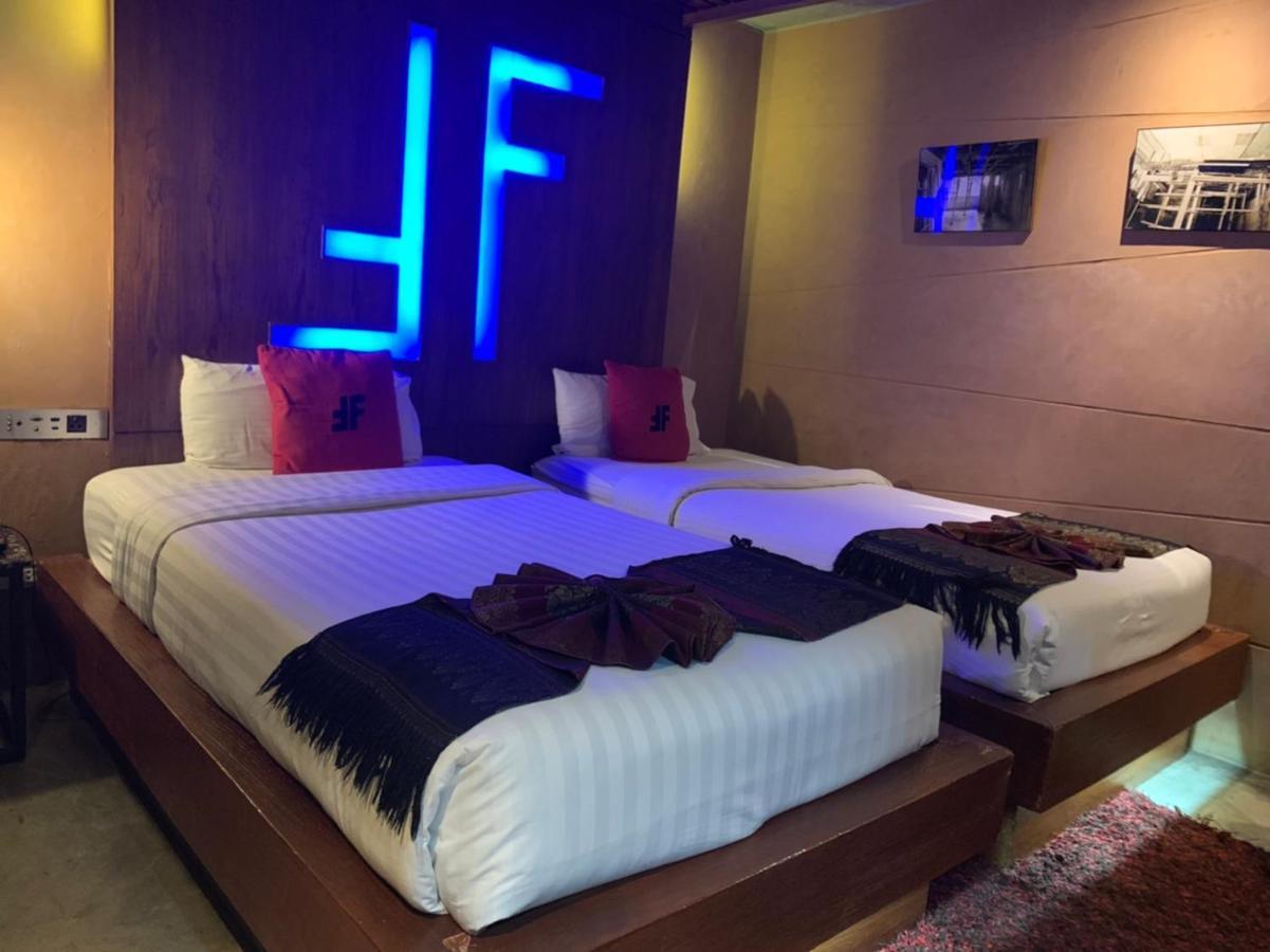 The Fusion Suites Bangkok Exterior photo